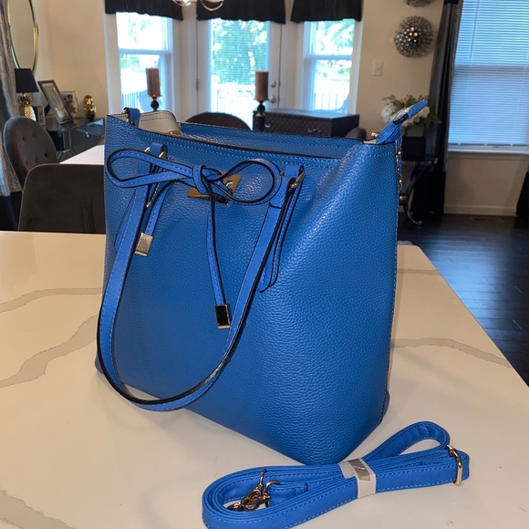 New and Unused Sky Blue Tote with Strap - Picture 2 of 5